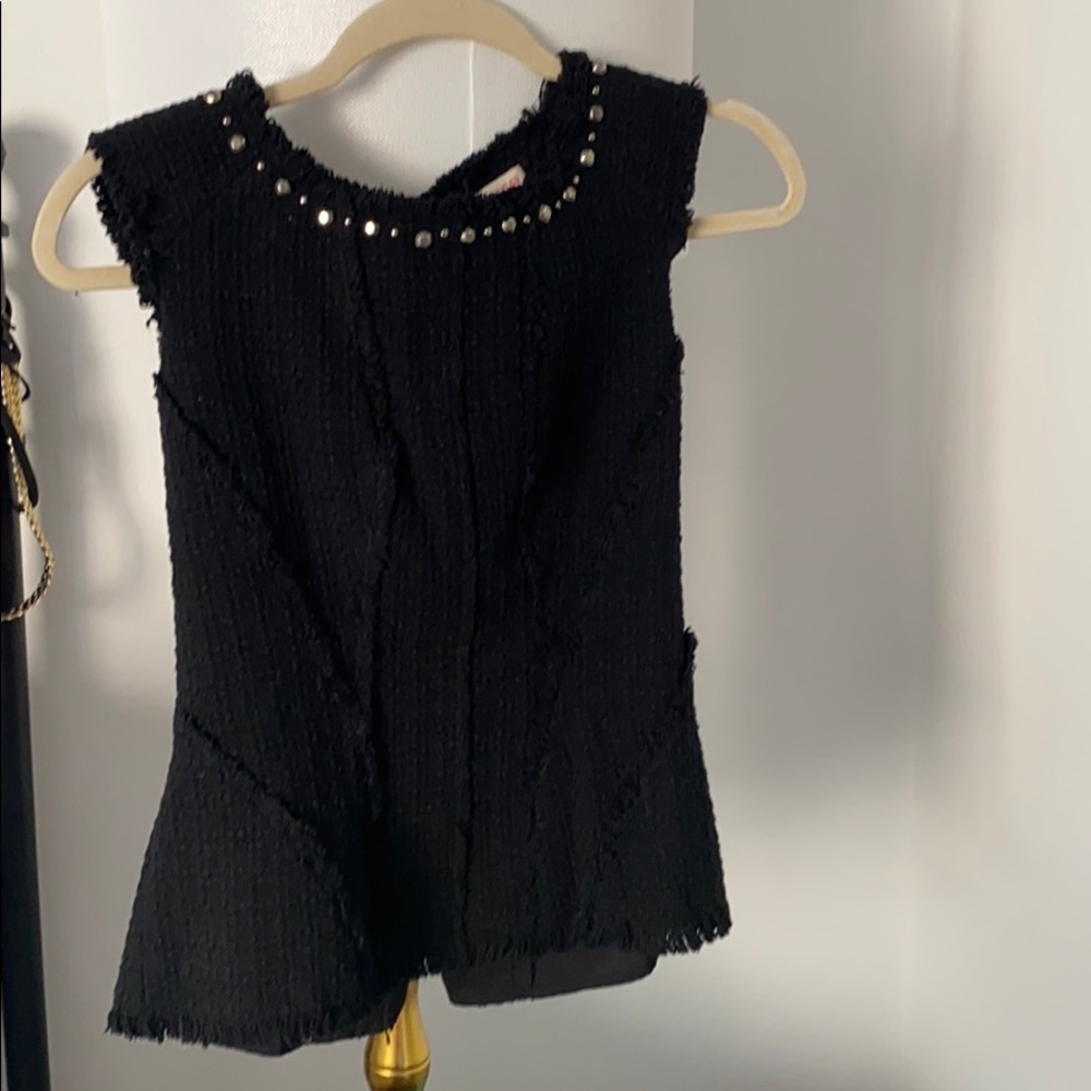 Black top